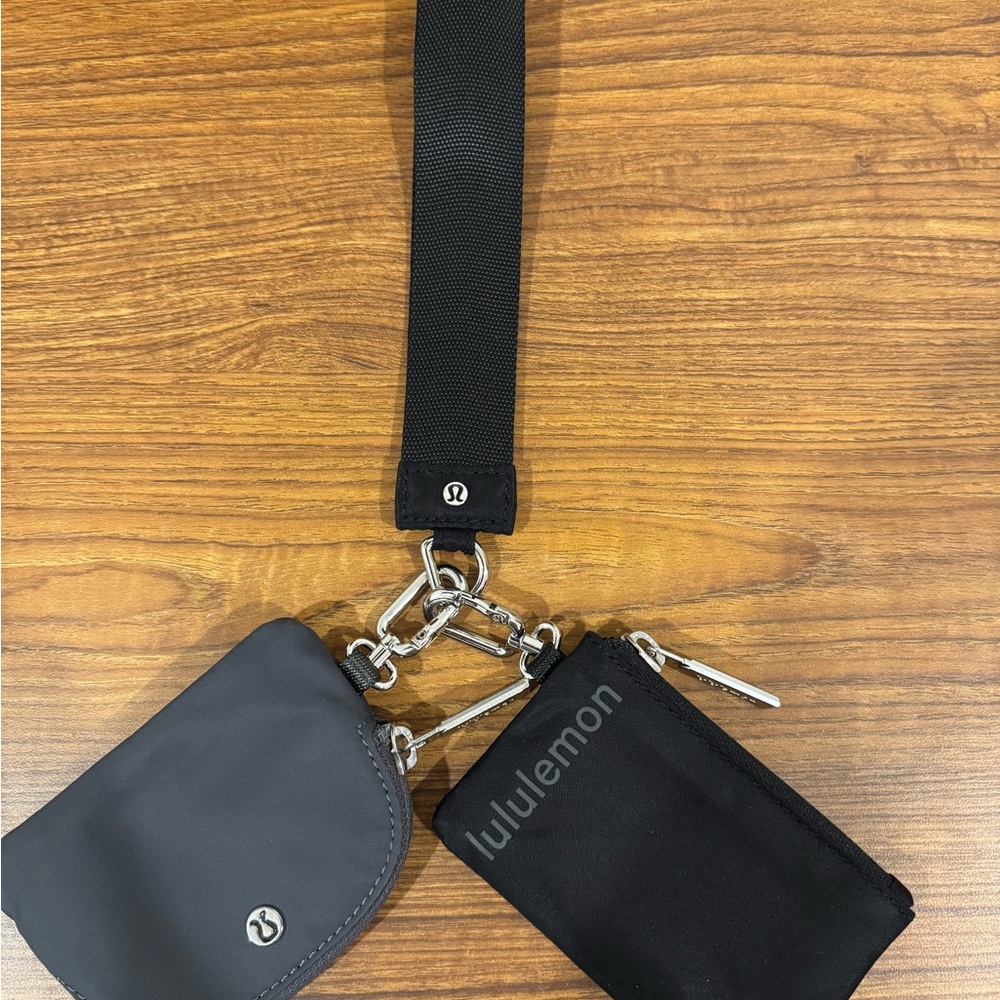 Lululemon Black and Gray Wristlet Set